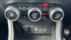 Renault Captur 1.5 dCi 95 Iconic 5dr Diesel Hatchback